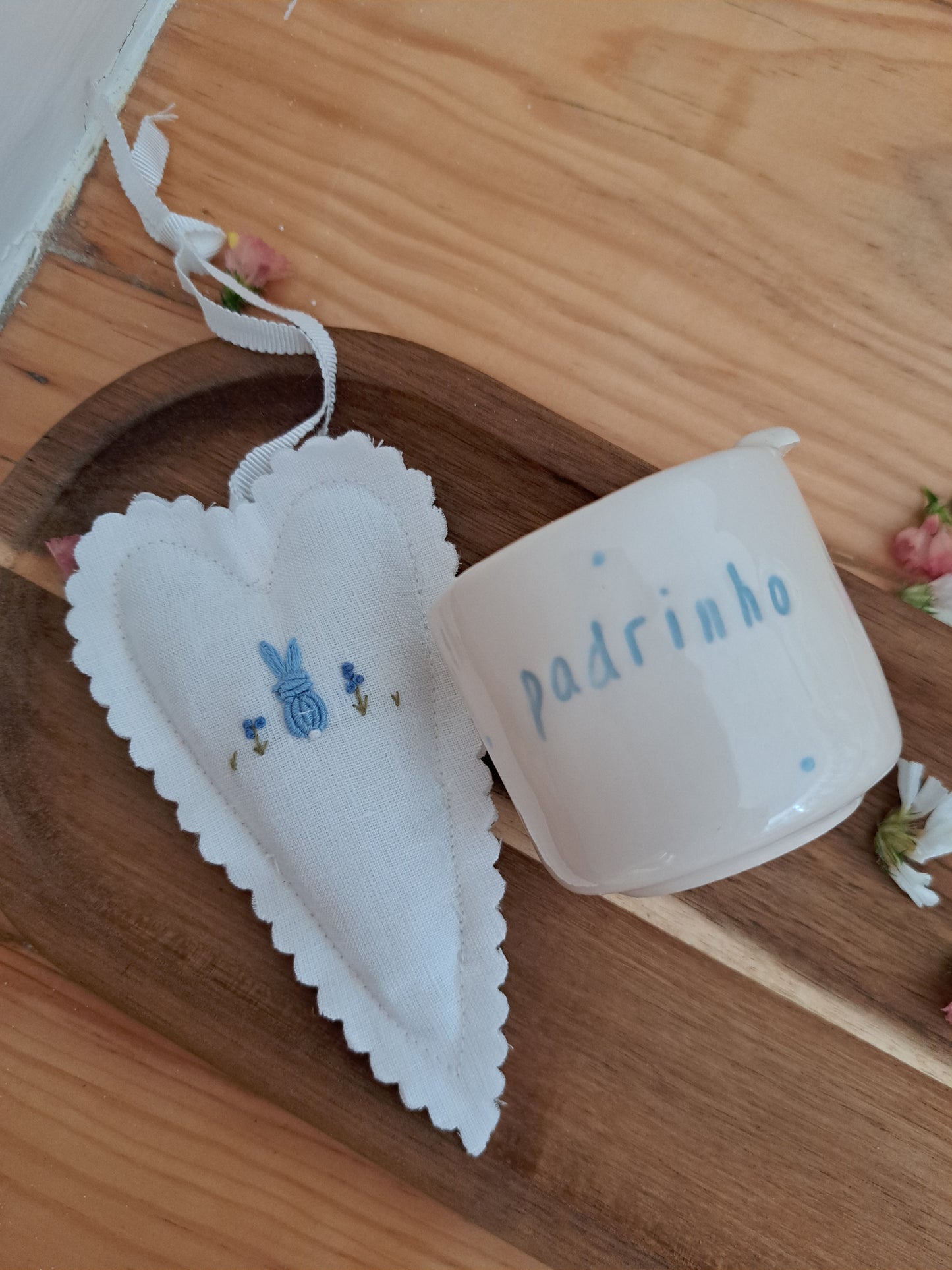 Pack - Chávena coelho rebordo padrinhos + pendente 🤍