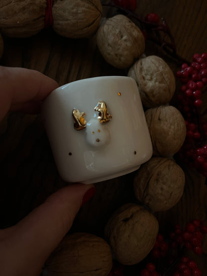 Chávena - rena em relevo + pintas ouro