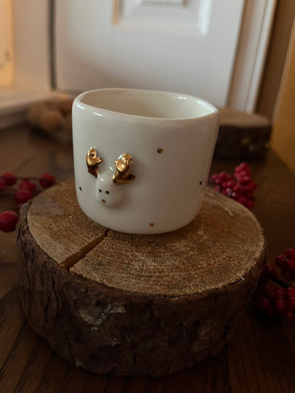 Chávena - rena em relevo + pintas ouro