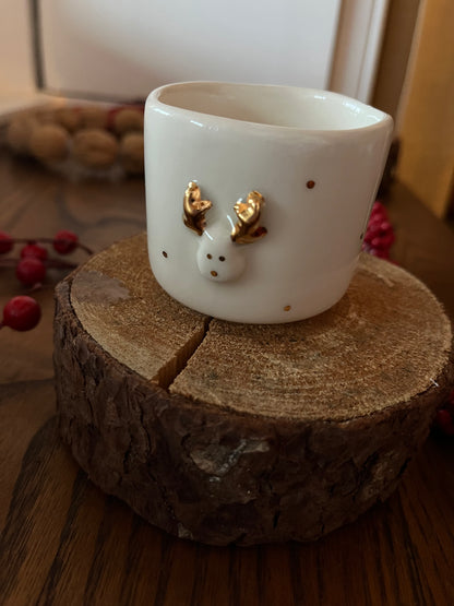 Chávena - rena em relevo + pintas ouro