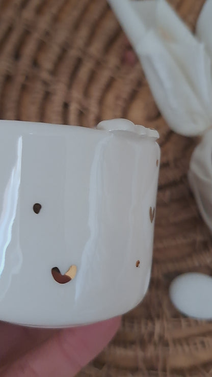 Chávena - coelho - detalhes em ouro