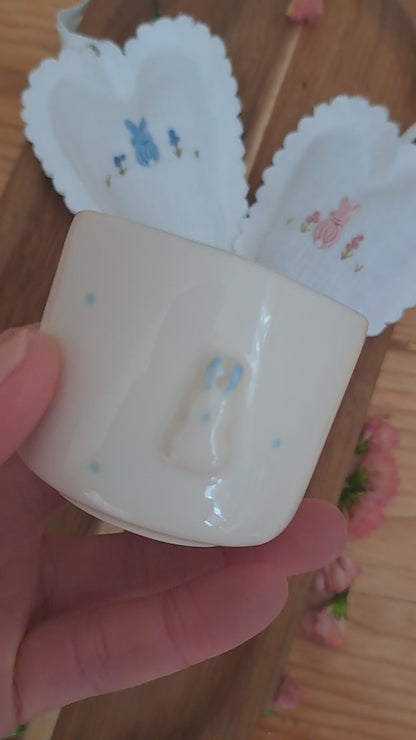 Pack - Chávena coelho em relevo + pendente 🤍