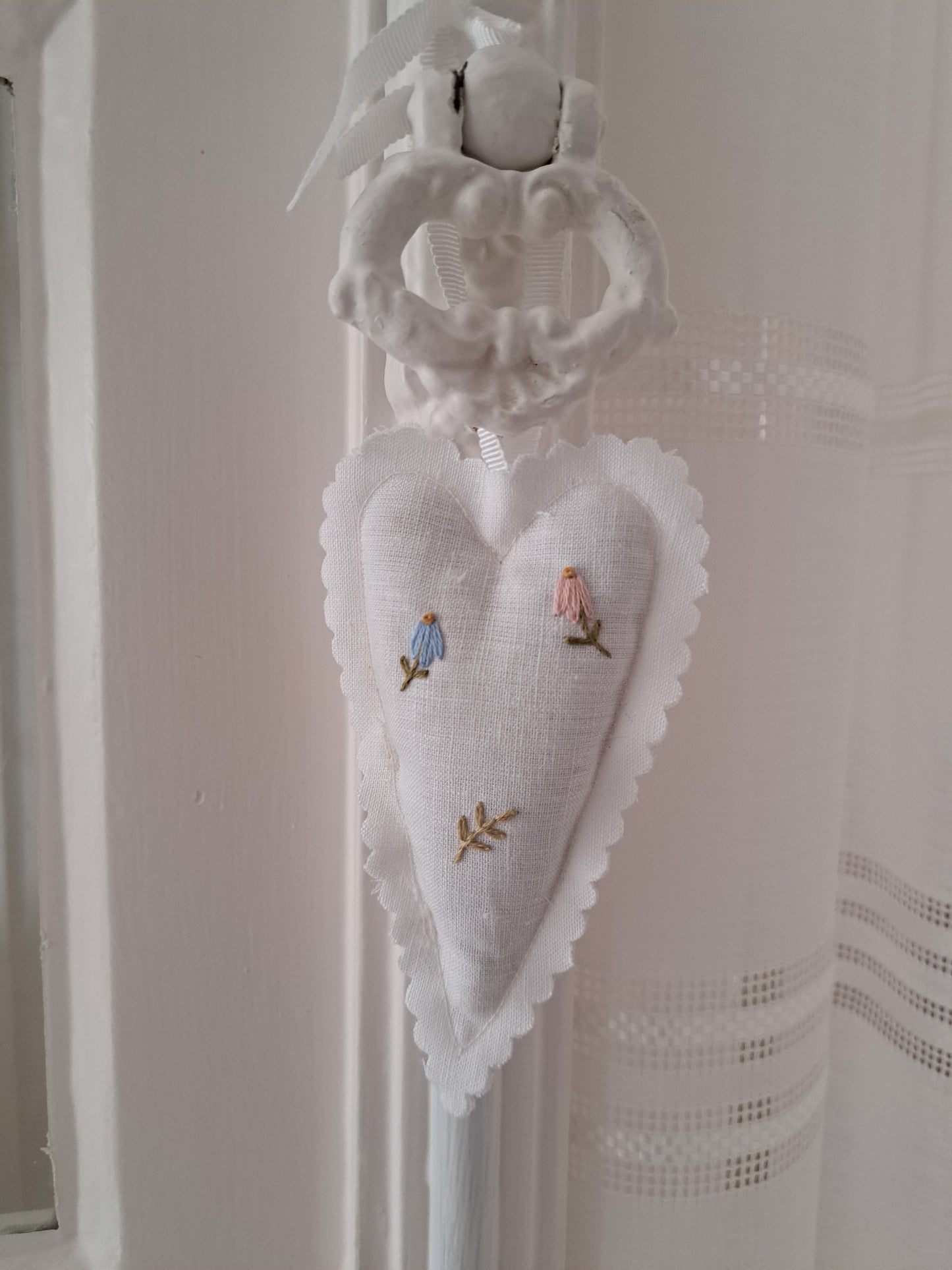 Pack - Chávena coelho rebordo 🤍 ouro + pendente 🤍