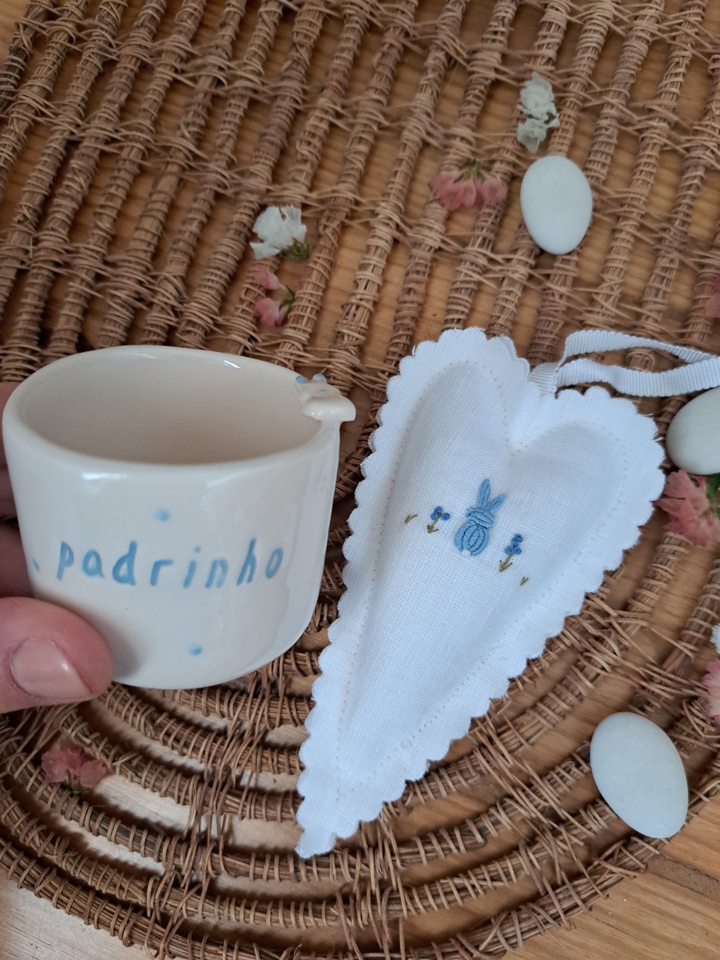 Pack - Chávena coelho rebordo padrinhos + pendente 🤍