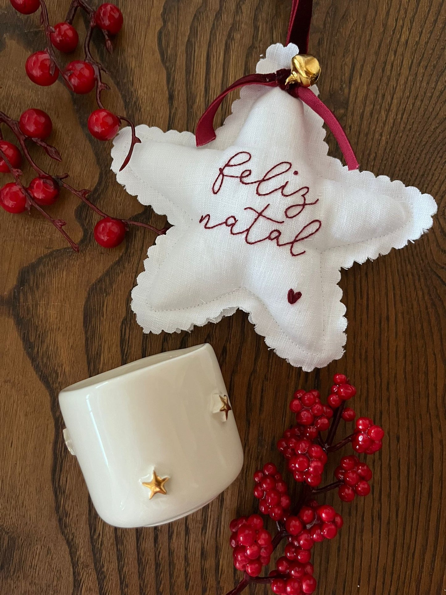 Pack - Pendente estrela "Feliz Natal" + Chávena estrelas em relevo